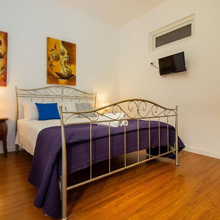 Appartamento In Centro Alghero Bagian luar foto