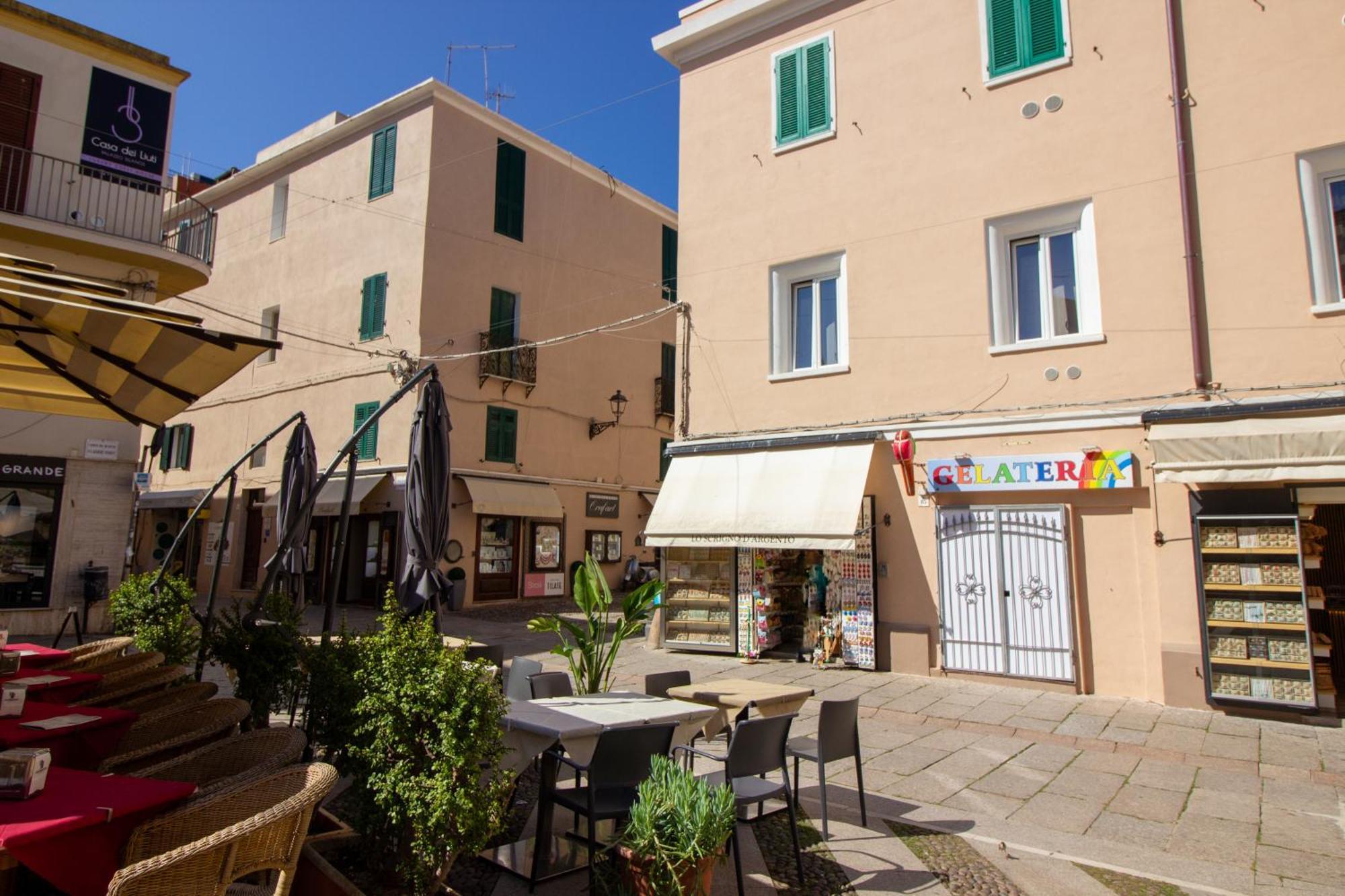 Appartamento In Centro Alghero Bagian luar foto