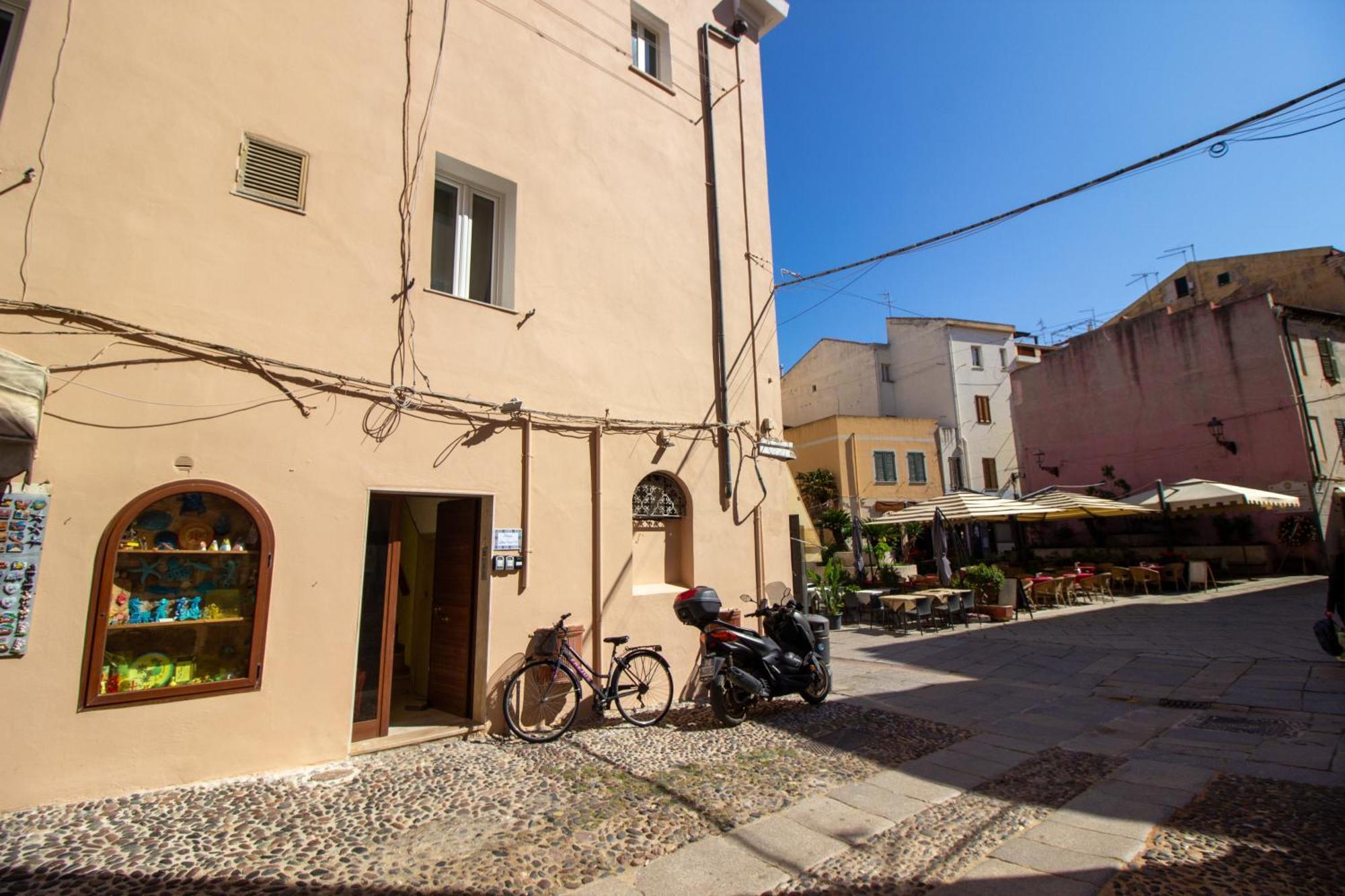 Appartamento In Centro Alghero Bagian luar foto
