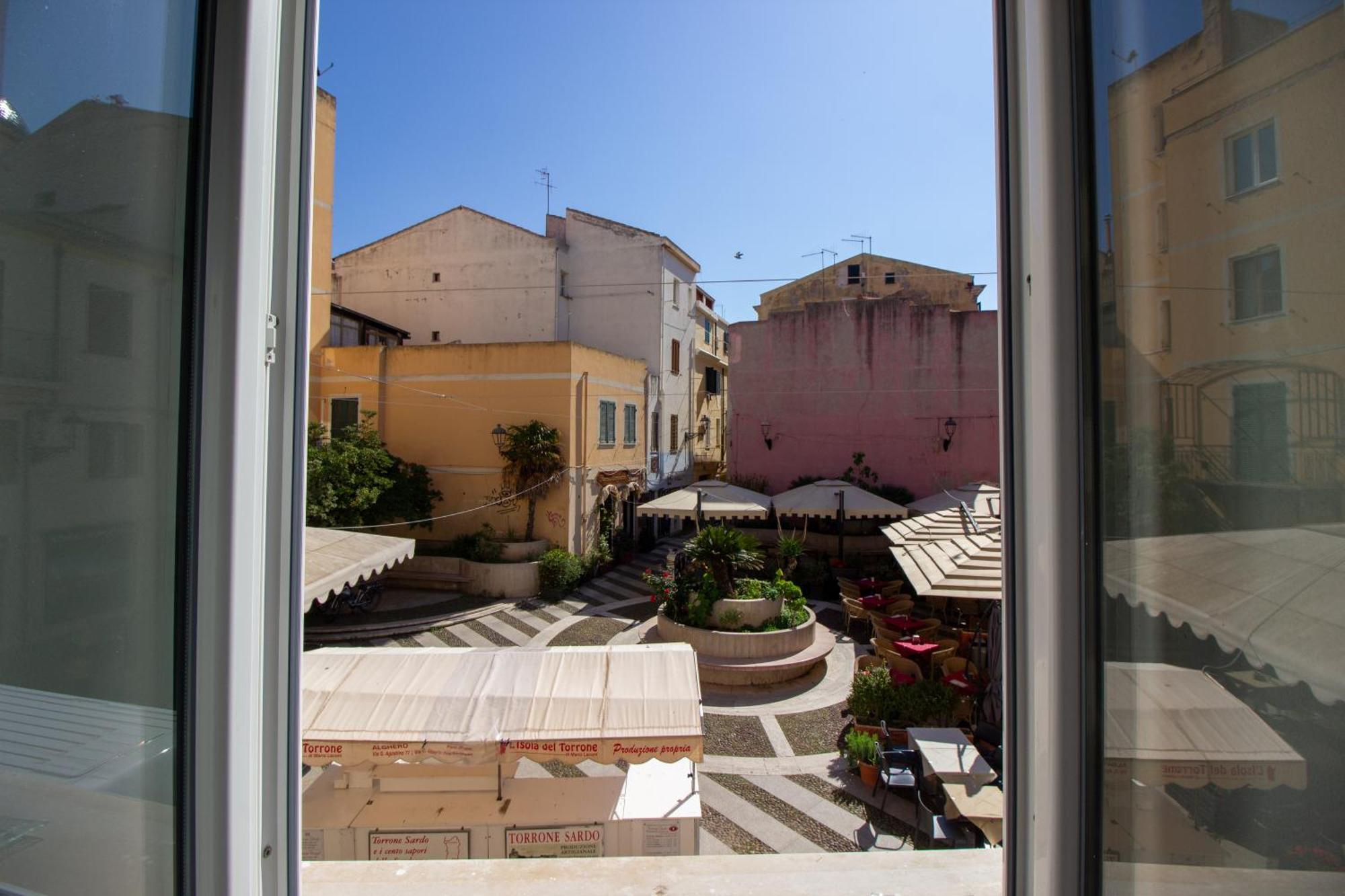 Appartamento In Centro Alghero Bagian luar foto